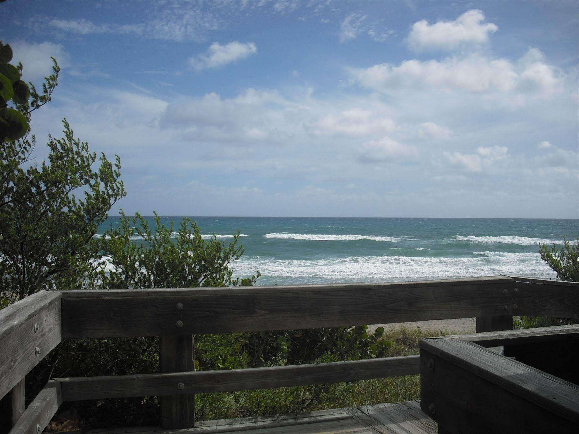 Ocean Lodge Boca Raton Exterior photo